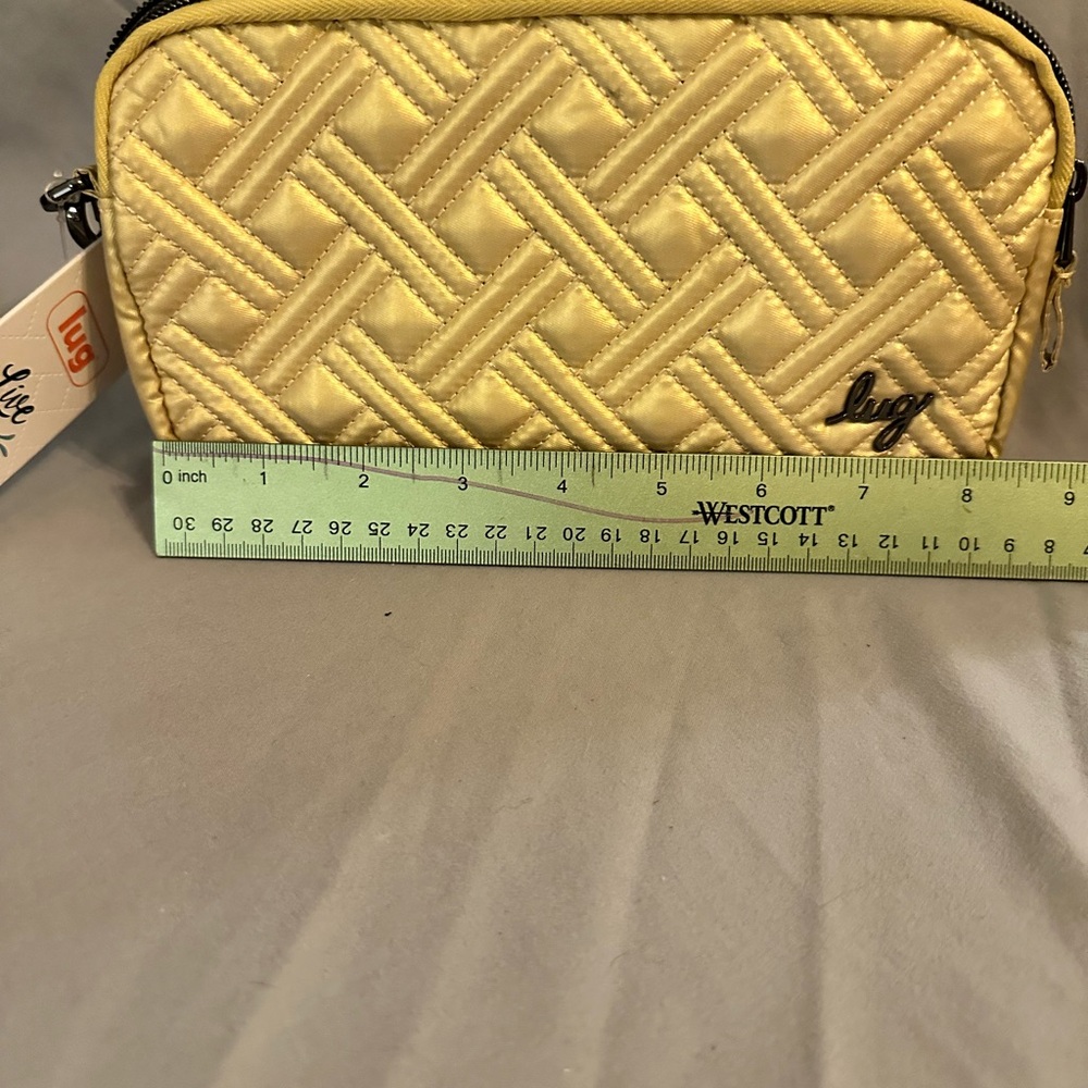 Gold Lugg Cross Body Quilted Beautiful. Opens Many Compartments . Clean /New LUG